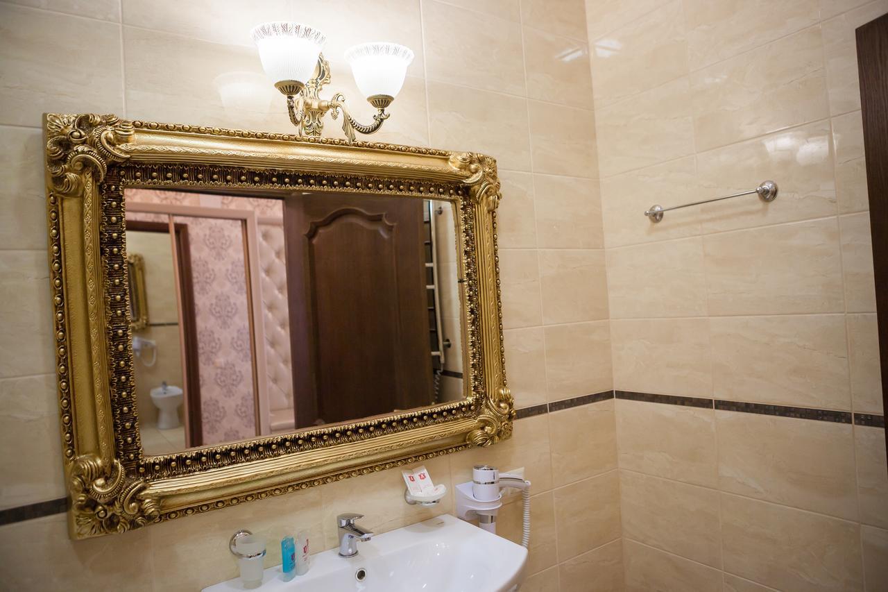 Hotel Astoria à Mykolaïv Extérieur photo