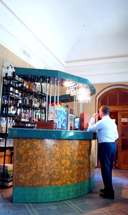 Hotel Astoria à Mykolaïv Extérieur photo